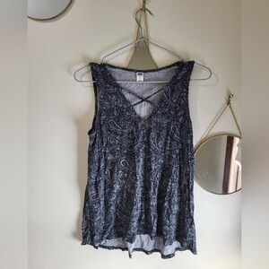Old Navy Black Paisley Tank Top, Small, Short Torso